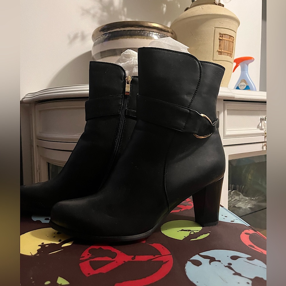 Brand new women boots , codia elite , size 40